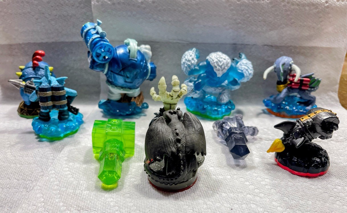 Activision Skylanders Spyro’s Adventure Figure Lot – Lot of 10 figures