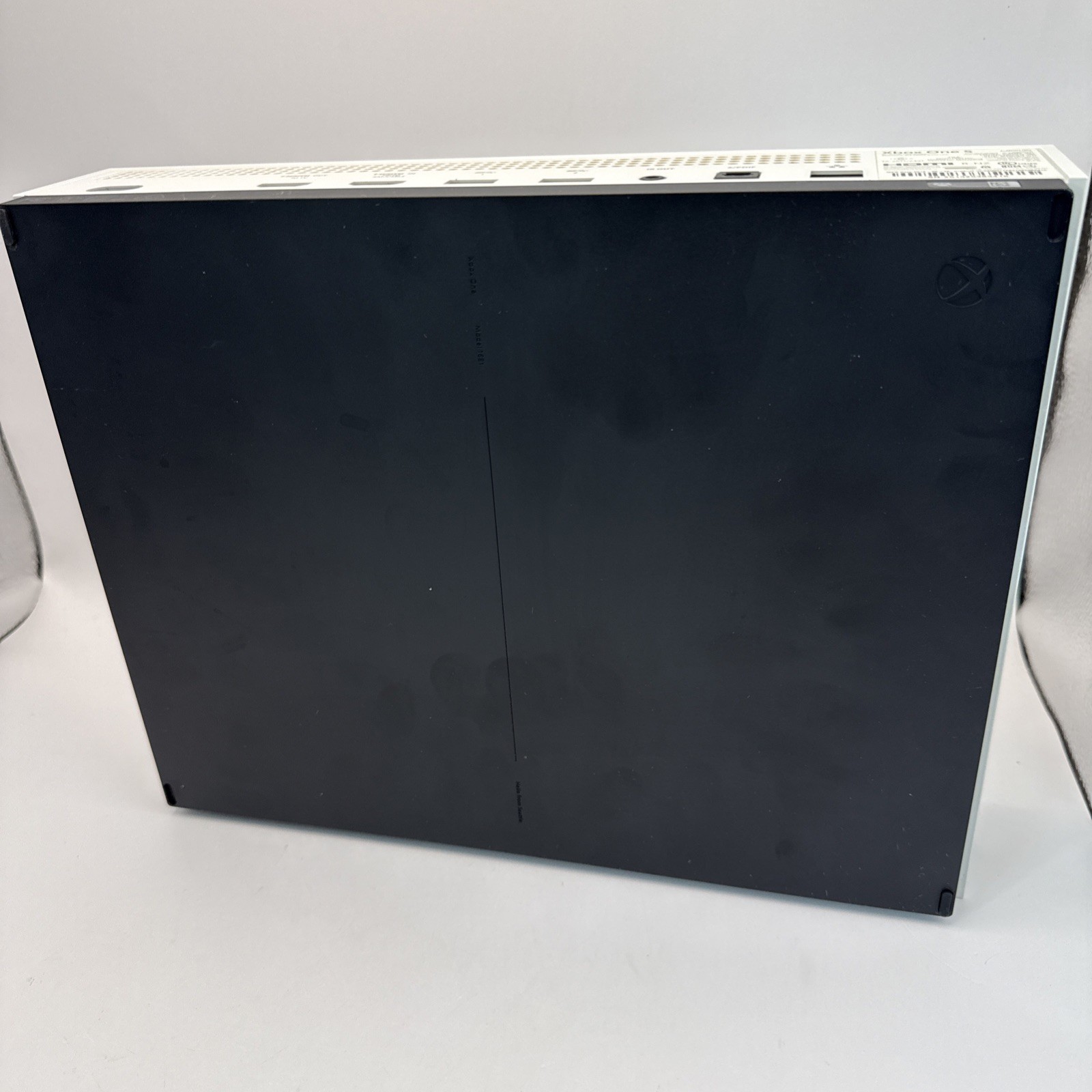 Microsoft Xbox One S Model 1681 Console White For Parts or Repair READ