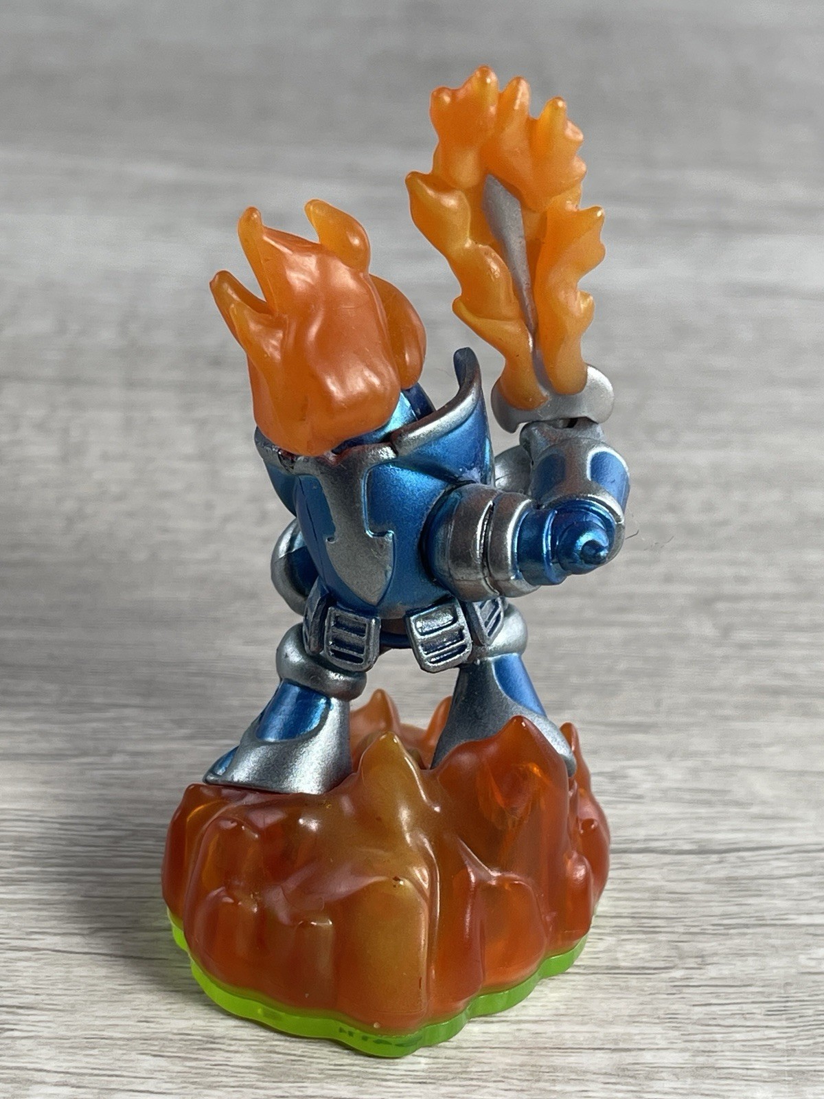 Skylanders Spyro’s Adventure Figure Ignitor Loose Figure Ships Free