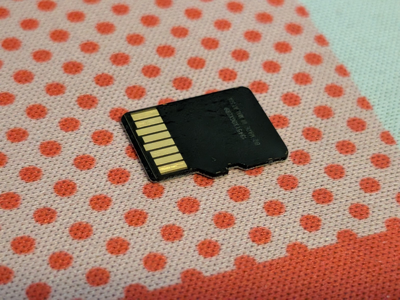 SanDisk 256GB Nintendo Switch Memory Card – Yellow Star