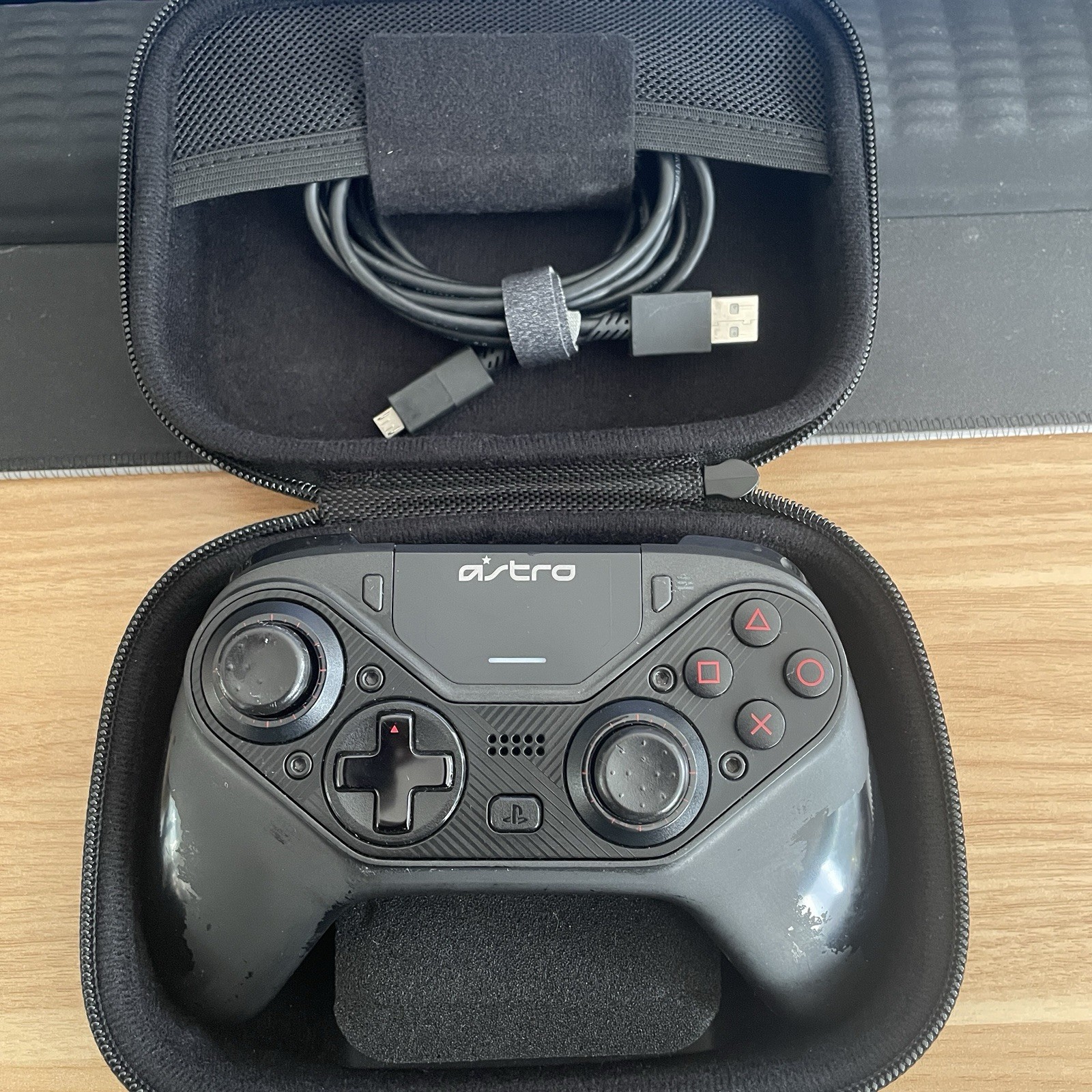 Astro Gaming C40 TR Wireless PS4 Controller PlayStation 4 PC Compatible, Black