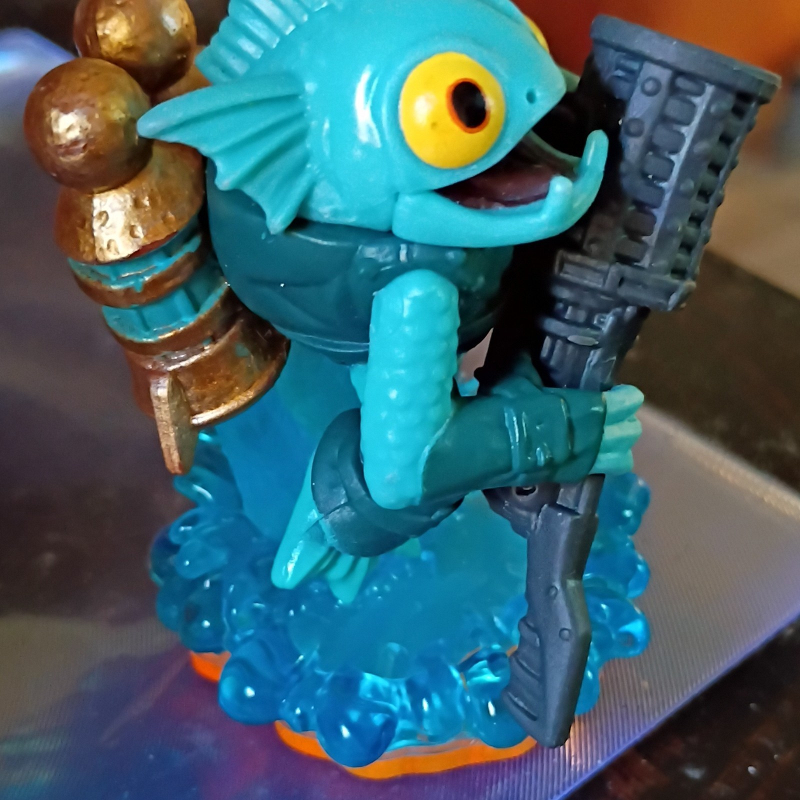 Skylanders Gill Grunt Translucent Character Figure Orange Base E3129 (2011)