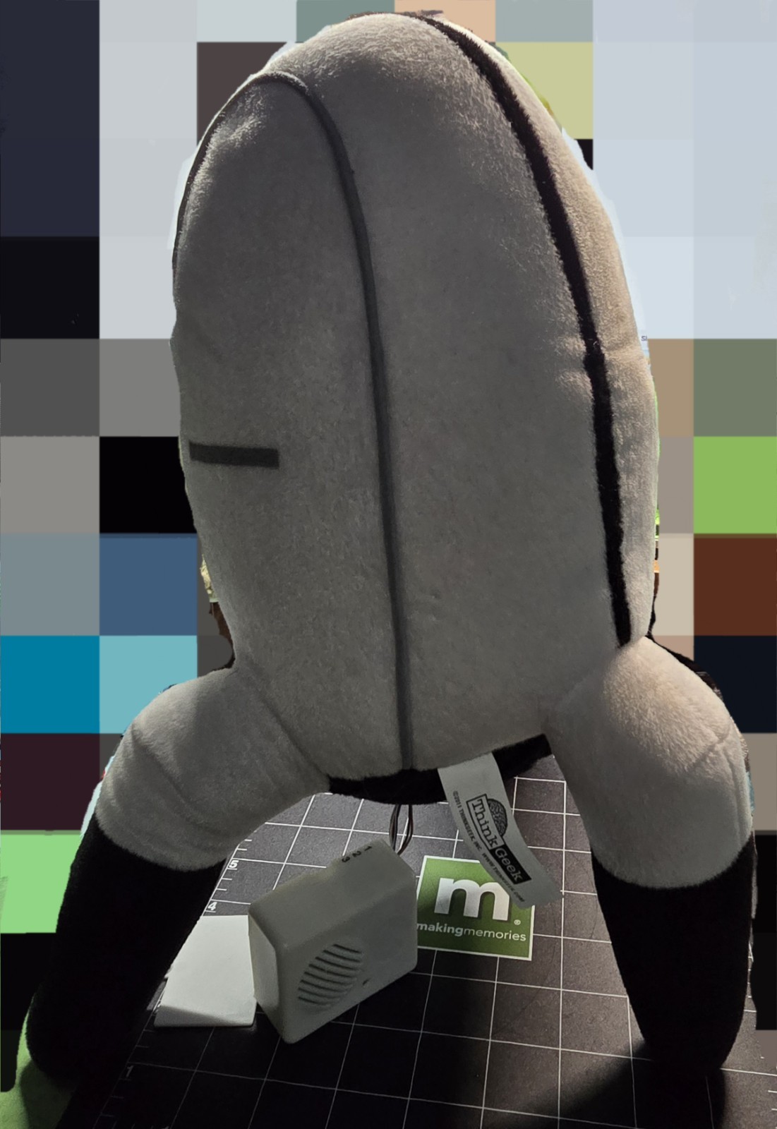 ThinkGeek Portal 2 Talking Sentry Turret Plush Toy WORKING LIGHTS AND SOUNDS