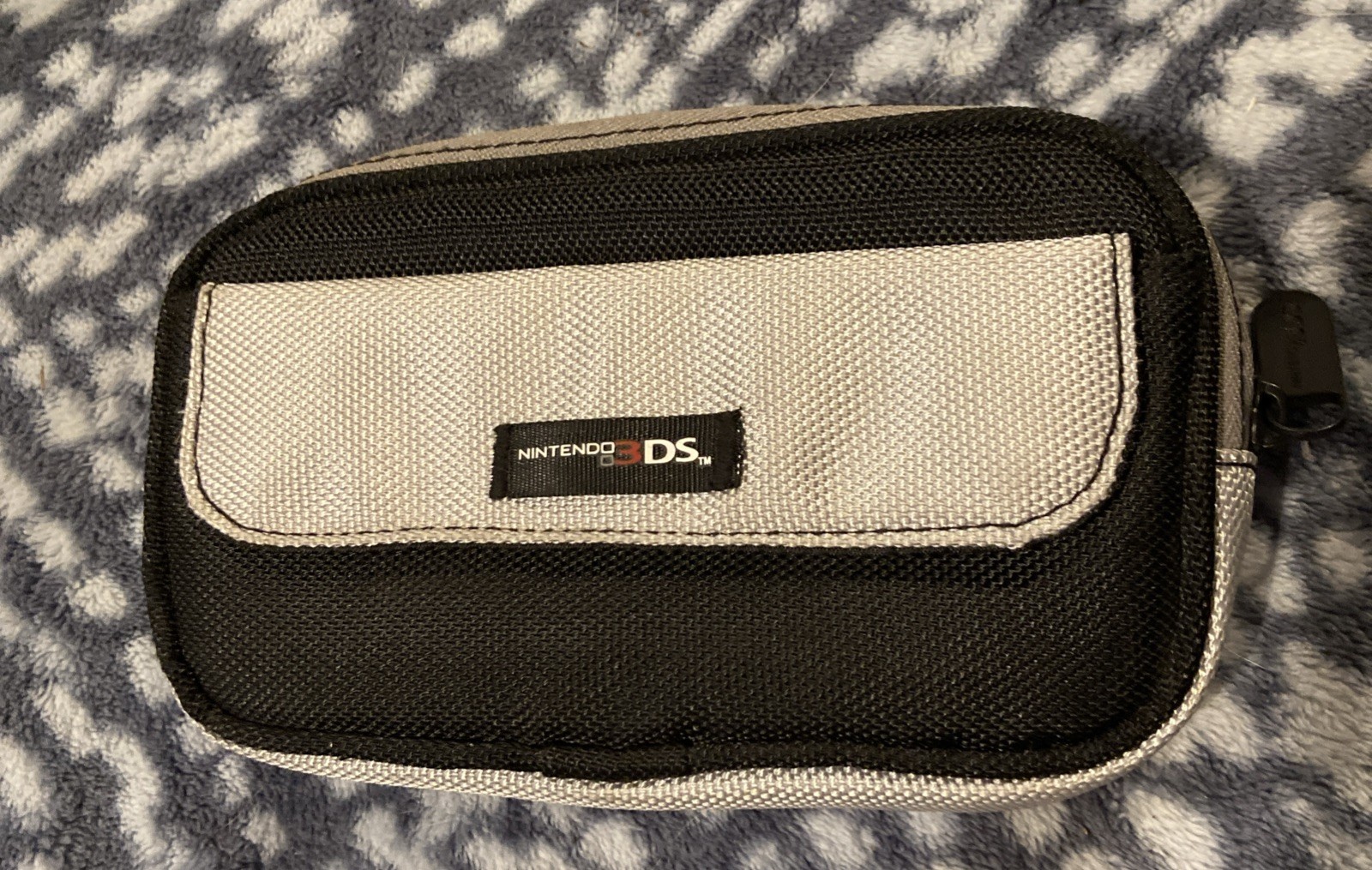 Nintendo 3DS Soft Side Case – Black And Gray – Used Condition (A)