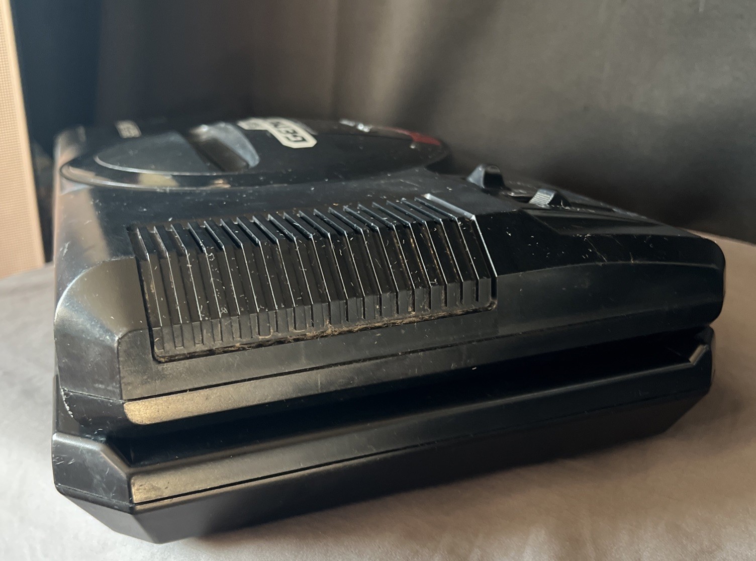 Sega CD Model 2 Sega Genesis Console With Cables And Controller & 3 Games Tested