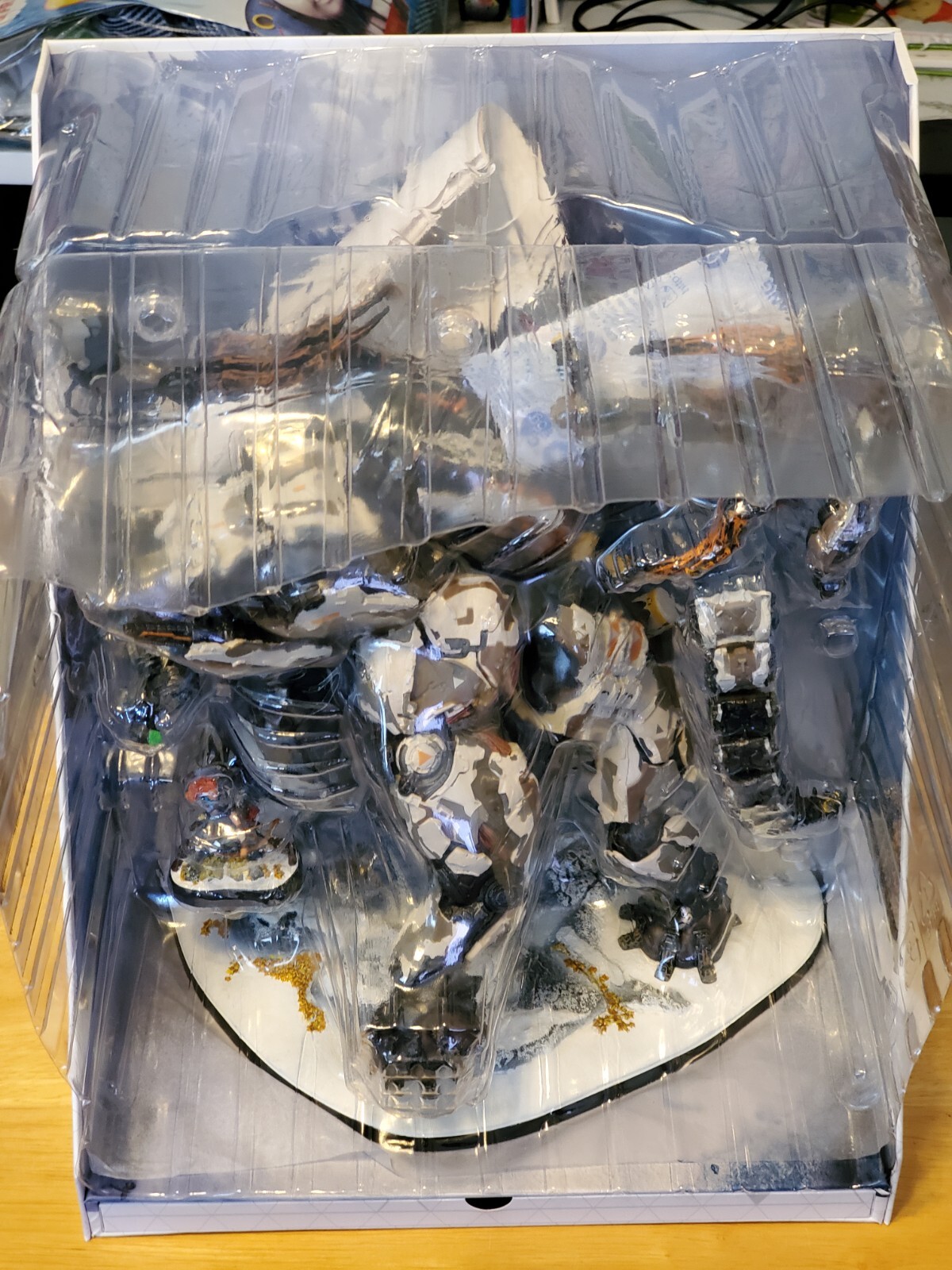 Horizon Forbidden West Collector’s Edition CE Tremortusk Aloy Statue Figure New
