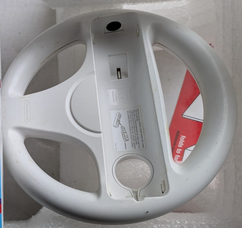 Genuine Nintendo Wii Steering Racing Wheel for Mario Kart OEM White RVL-024
