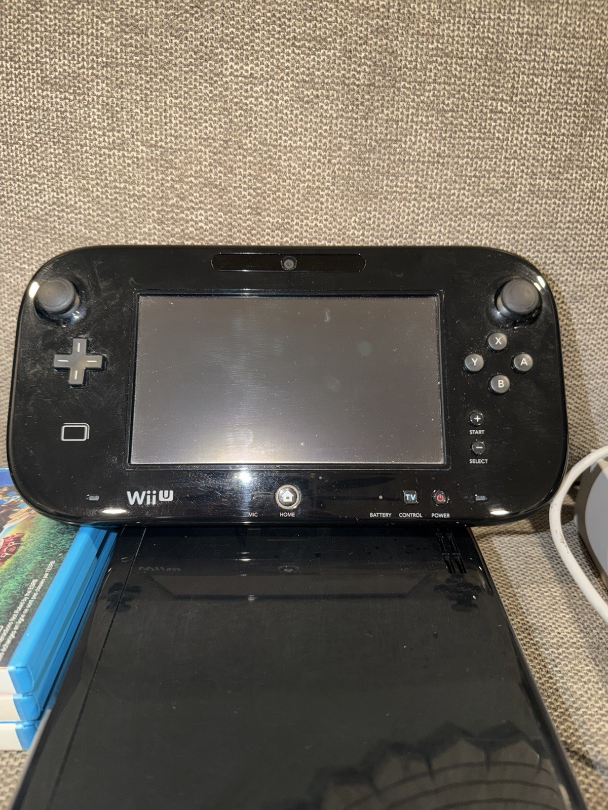 Wii U Console 32GB With Gamepad + Controller + 9 Games