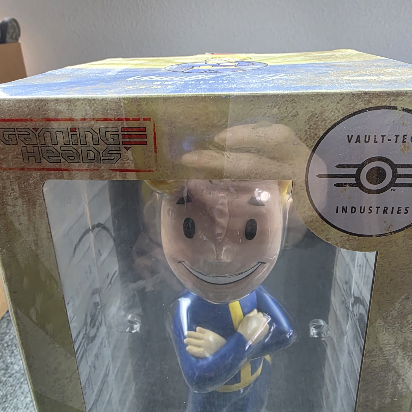 BIG Fallout Vault Tec Vault Boy 111 Huge Bobblehead Bethesda Gaming Heads