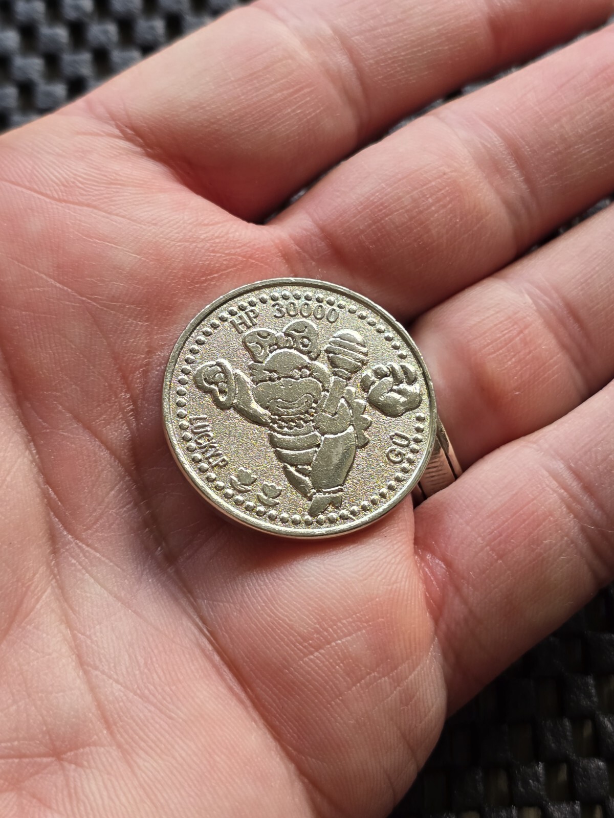 Super Mario Lucky World Coin Medal Nintendo Gachapon Rare Promo SNES GB [Wendy]