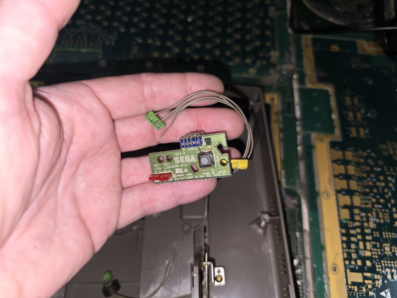 Sega Japan Saturn Greenish Top Cover Reset Button Board 839-0709-02 ONLY-READ