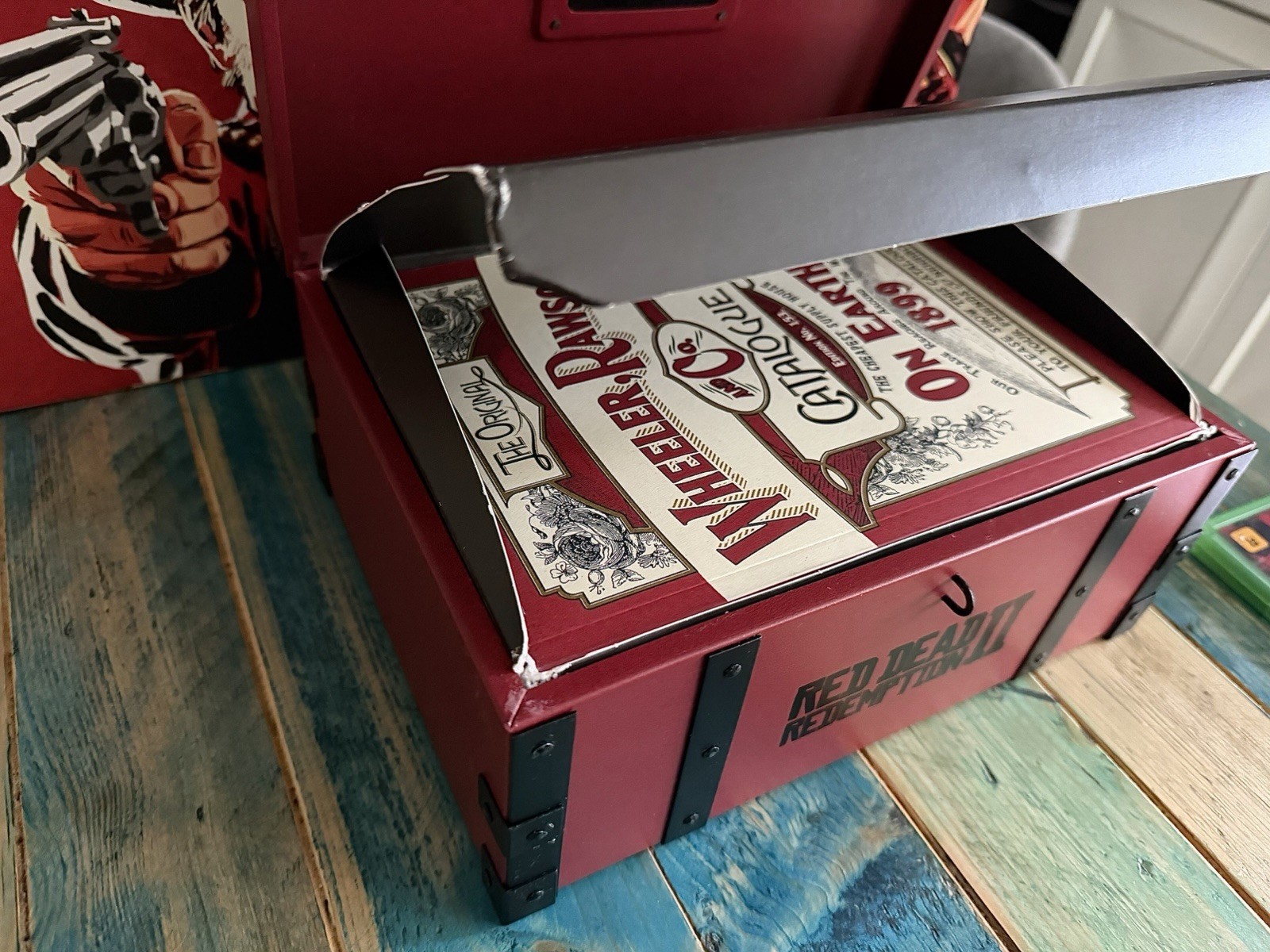 Red Dead Redemption II 2 Collector’s Box CIB contents unopened + game + guide