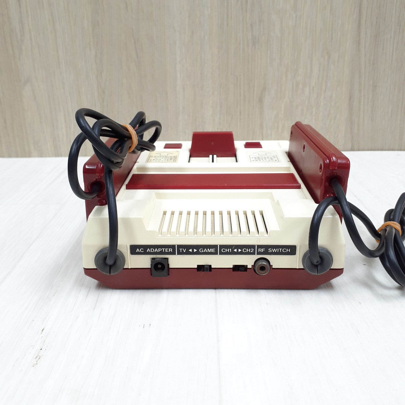Nintendo Family Computer Famicom Console in Box with 12 Games Bundle CIB Japan