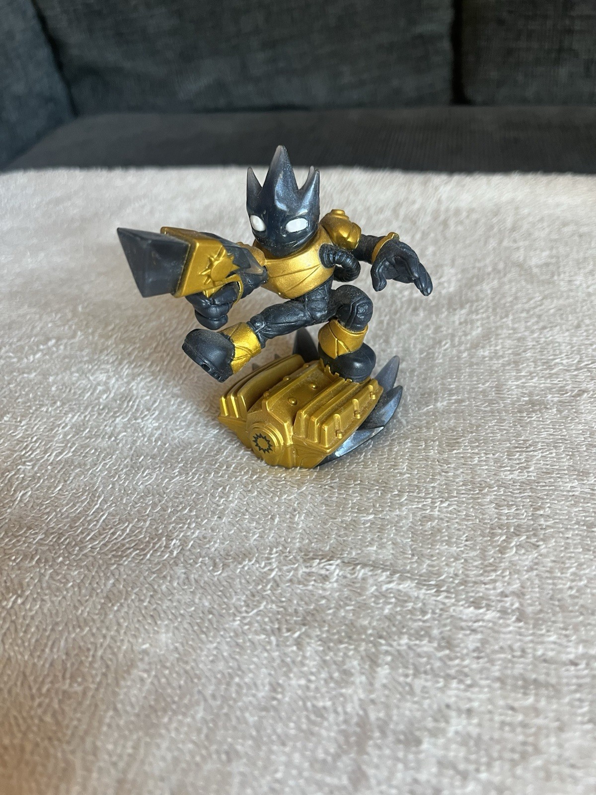 Skylanders Activision Lot Of 9 Skylanders Action Figures & Bowser & Dive Bomber