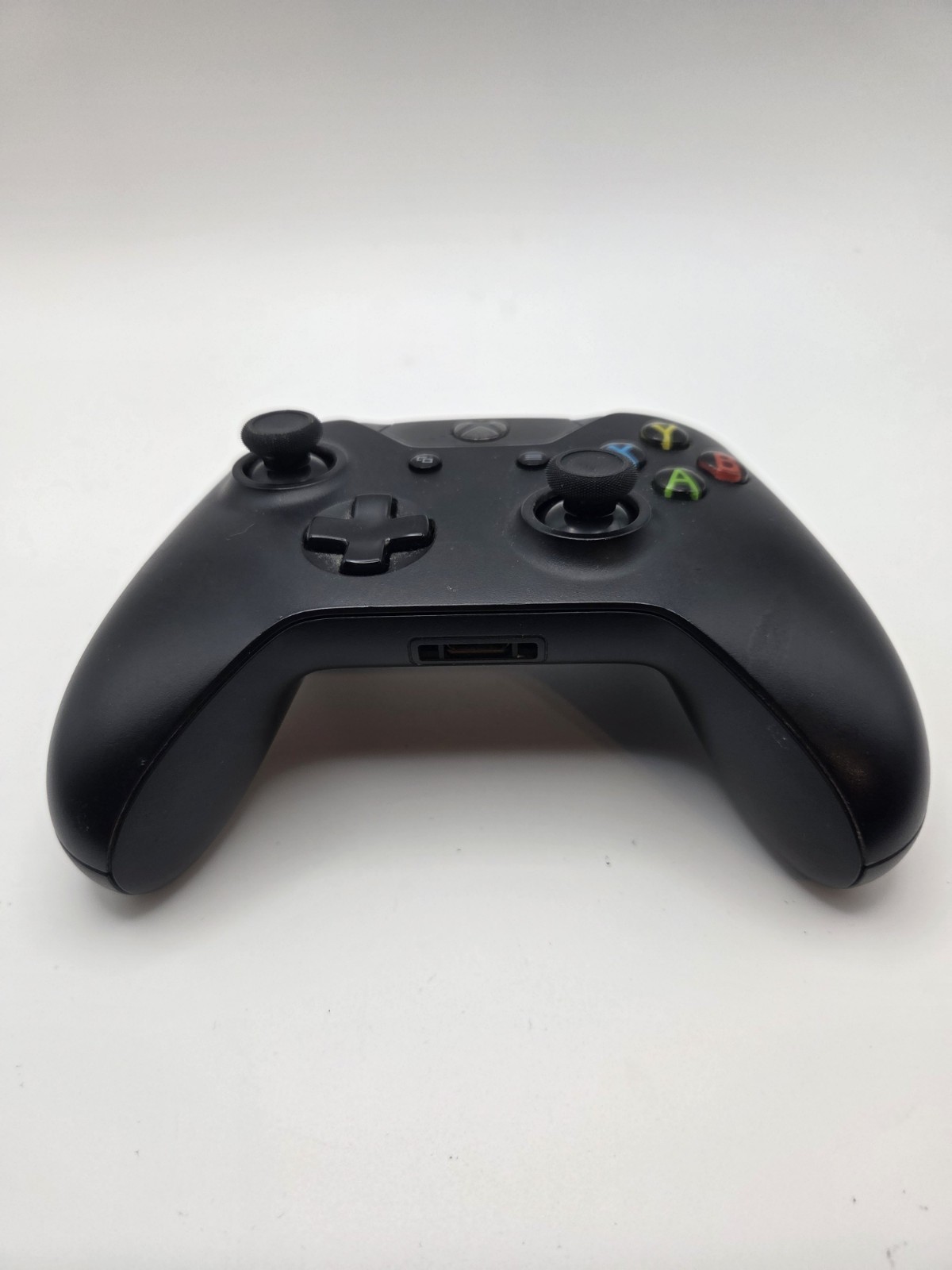 Black Xbox One 1537 Controller – Tested – No Drift – Grey OEM Battery Cover
