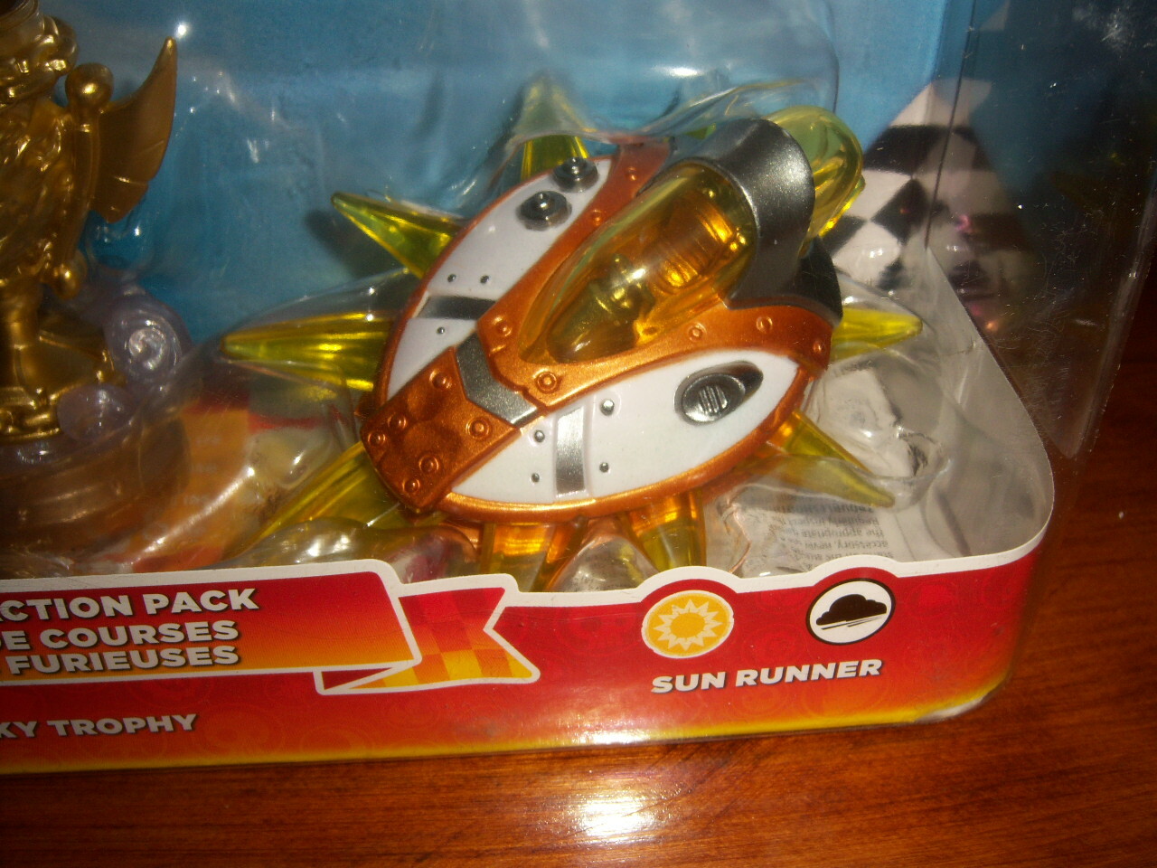 Skylanders Superchargers SKY RACING ACTION PACK Astroblast Sun Runner Trophy NOS