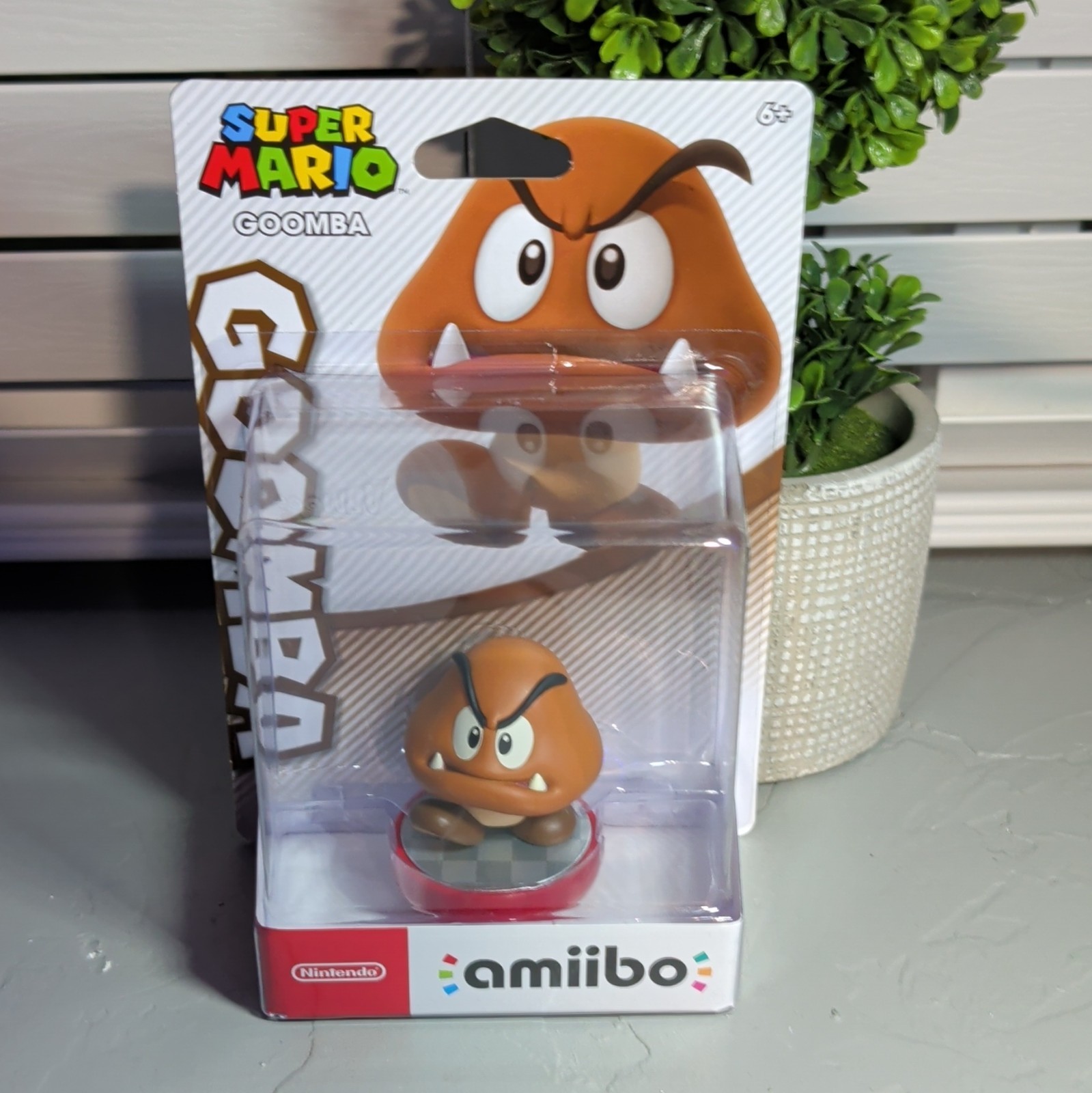 Nintendo amiibo Goomba Figure Super Mario Series Sealed NVL-C-ABAR-USZ