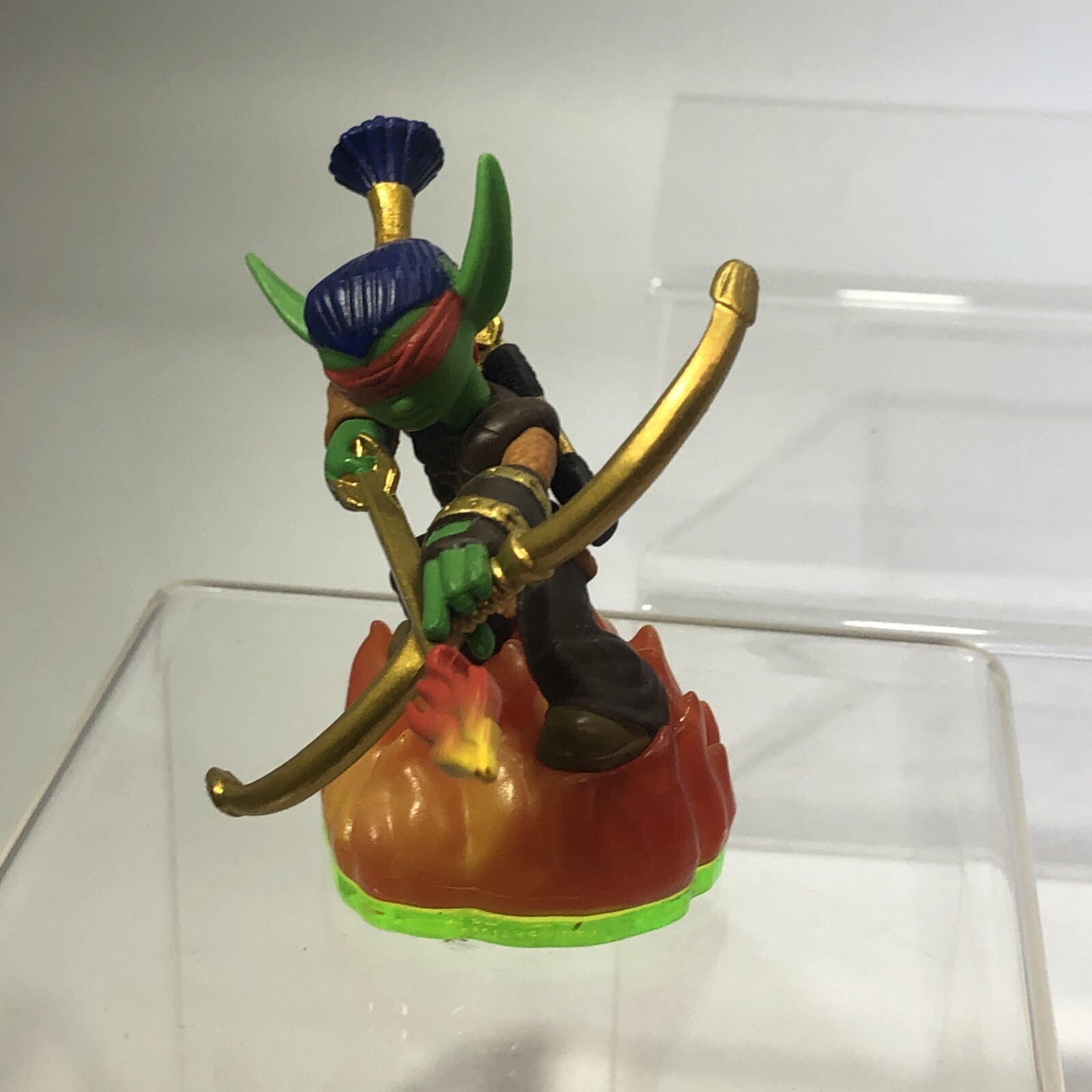 Lot of 6 Skylanders Figures Eruptor, Stealth Elf, Cynder, Gill Grunt, & More
