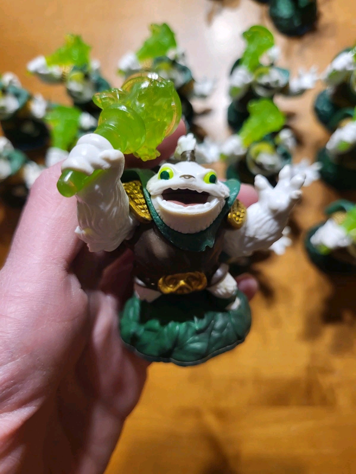 LOT 74 Skylanders Swap Force Terrafin Scorp Rip Tide Zoo Lou Elf Wash Buckler