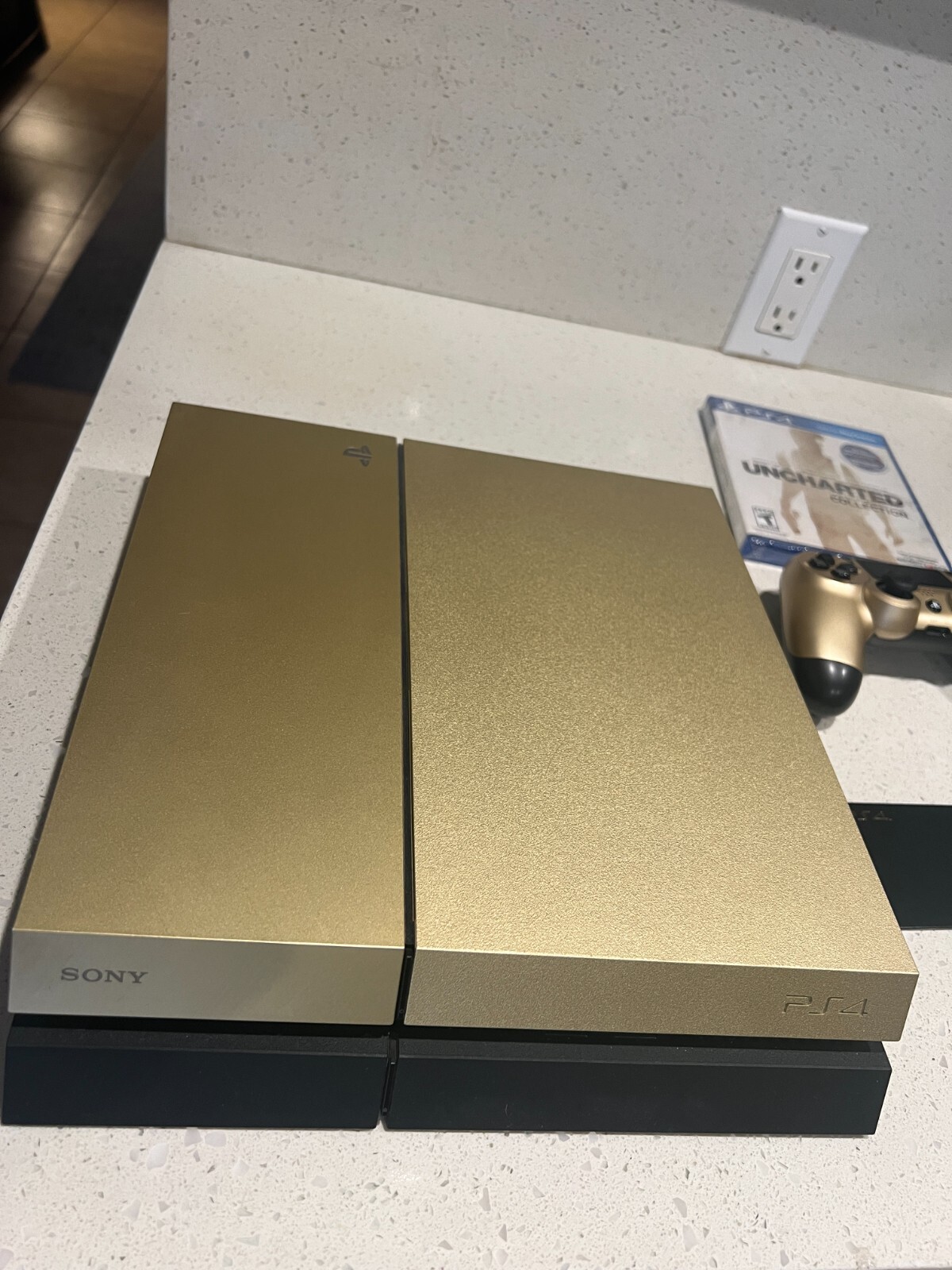 Sony PlayStation 4 Limited Edition Taco Bell Bundle – Gold (CUH1215A500GB)