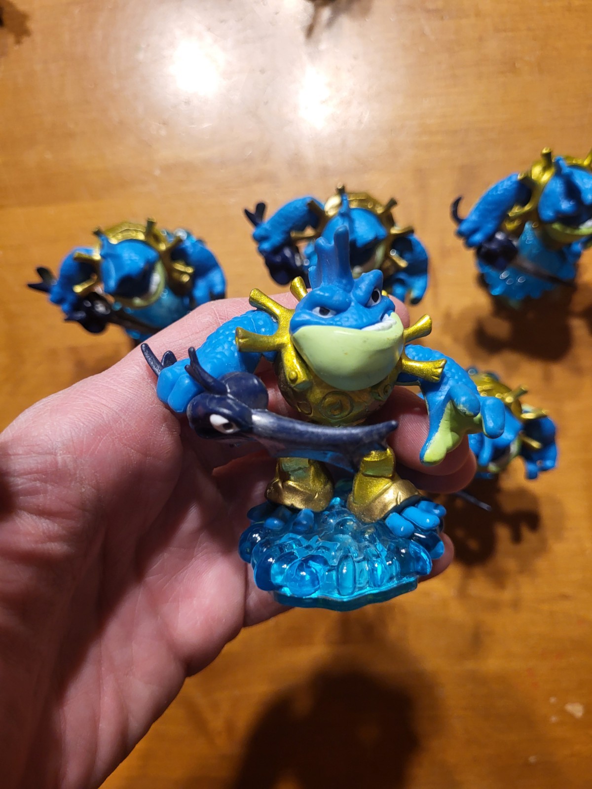 LOT 74 Skylanders Swap Force Terrafin Scorp Rip Tide Zoo Lou Elf Wash Buckler