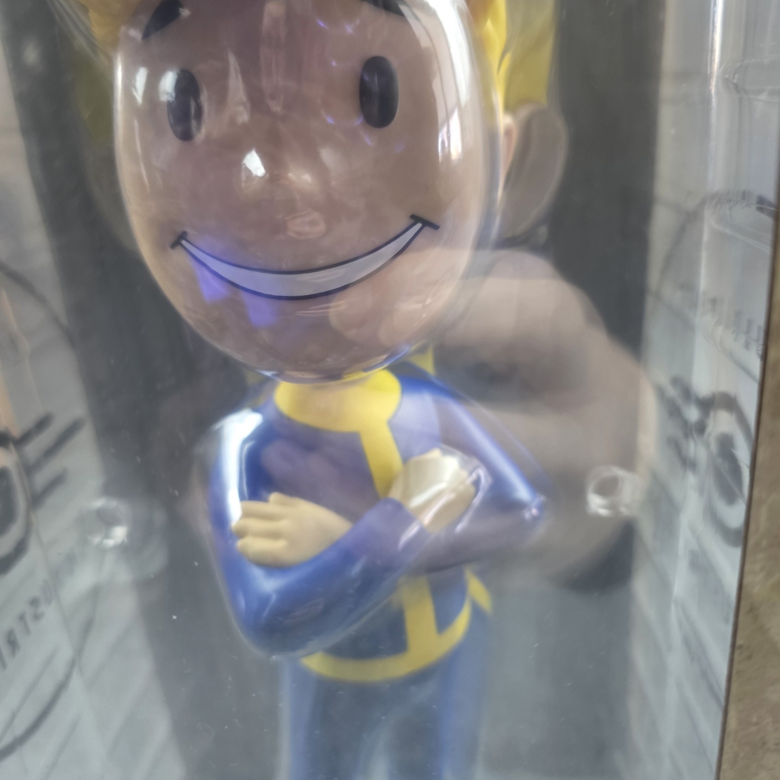 BIG Fallout Vault Tec Vault Boy 111 Huge Bobblehead Bethesda Gaming Heads