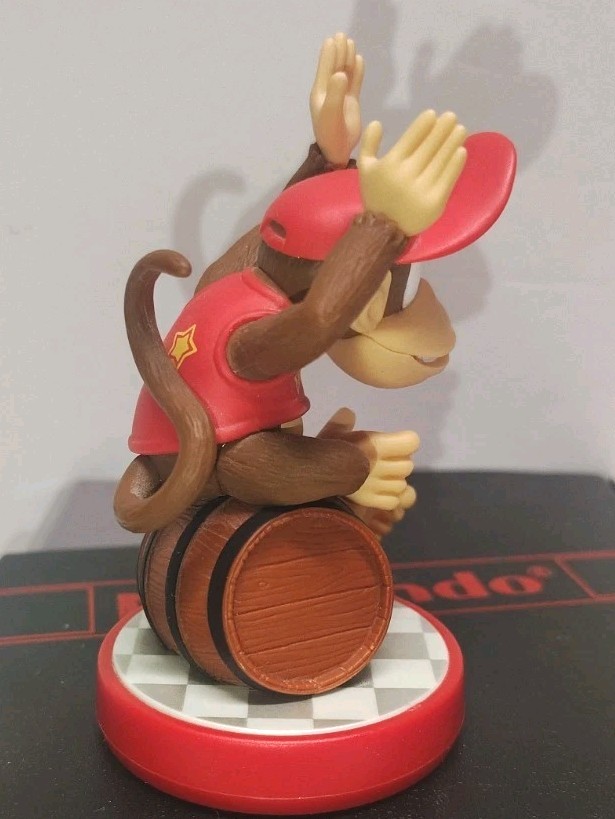 Nintendo amiibo Diddy Kong Super Mario Series Collection Oem Loose Figure Used