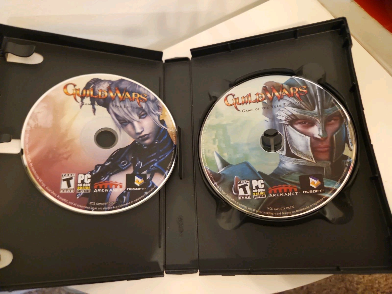 VTG – GUILD WARS – GAME OF THE YEAR EDITION – PC Game W/Manual & 2 Discs – CIB