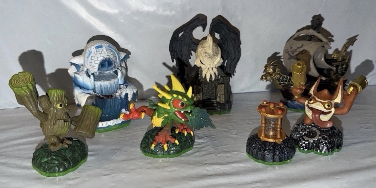 Skylanders 19pc Figures Giants Spyros Adventure Expansion Items Bundle 2011 2012