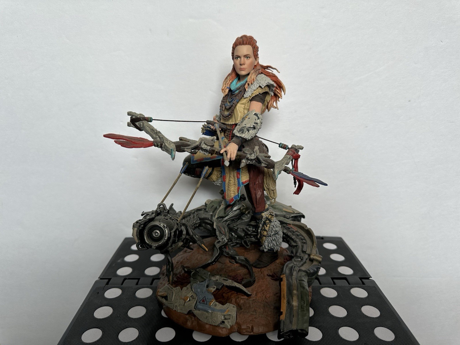 Horizon Zero Dawn Collector’s Edition 9″ Statue Huntress Aloy Figure Only