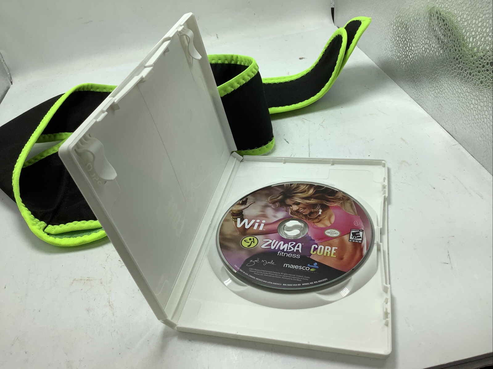 Zumba Fitness Core – Nintendo Wii – Video Game – VERY GOOD With belt