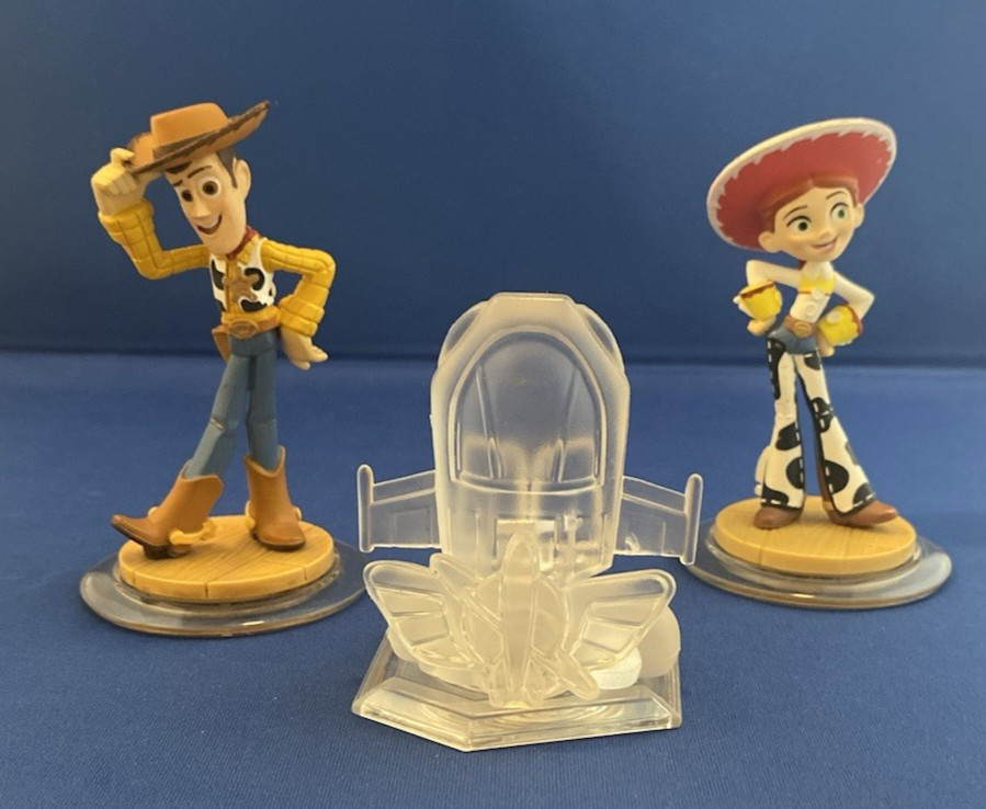Disney Infinity 1.0 – Toy Story Lot – Woody, Jessie, & Crystal Playset – Space