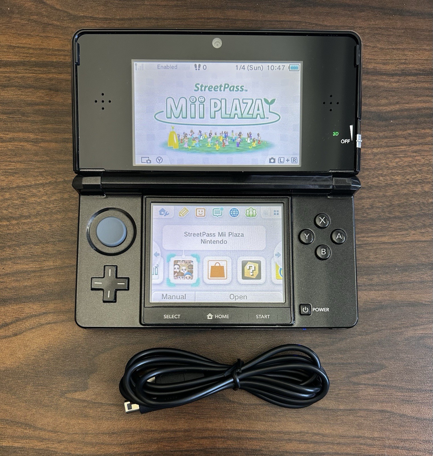BLACK DOT ON SCREEN Nintendo 3DS Handheld System tested/working- black (B)