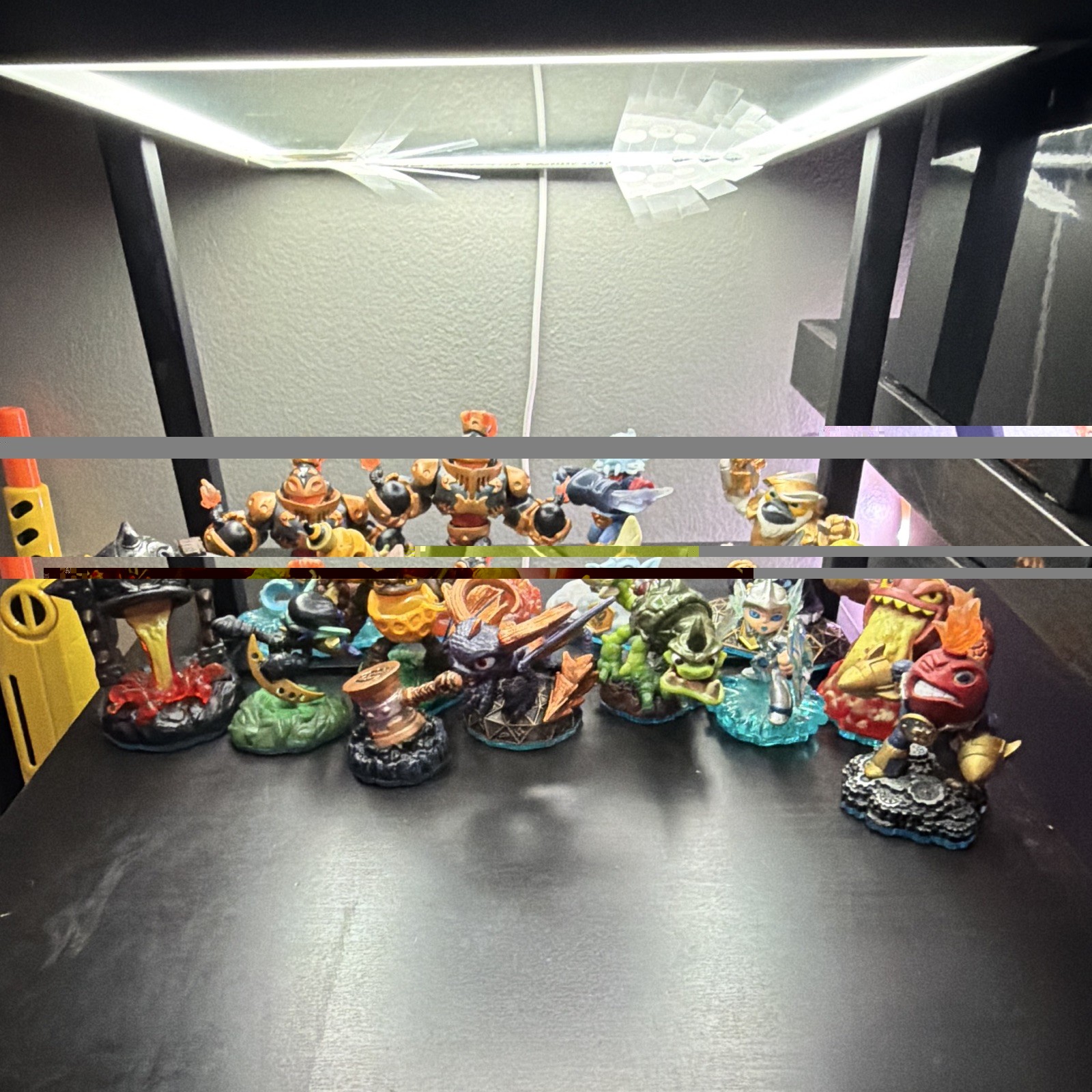 Skylanders swap forceCharacter Figure Lot Assorted Toys-to-Life Figures w/ Bases