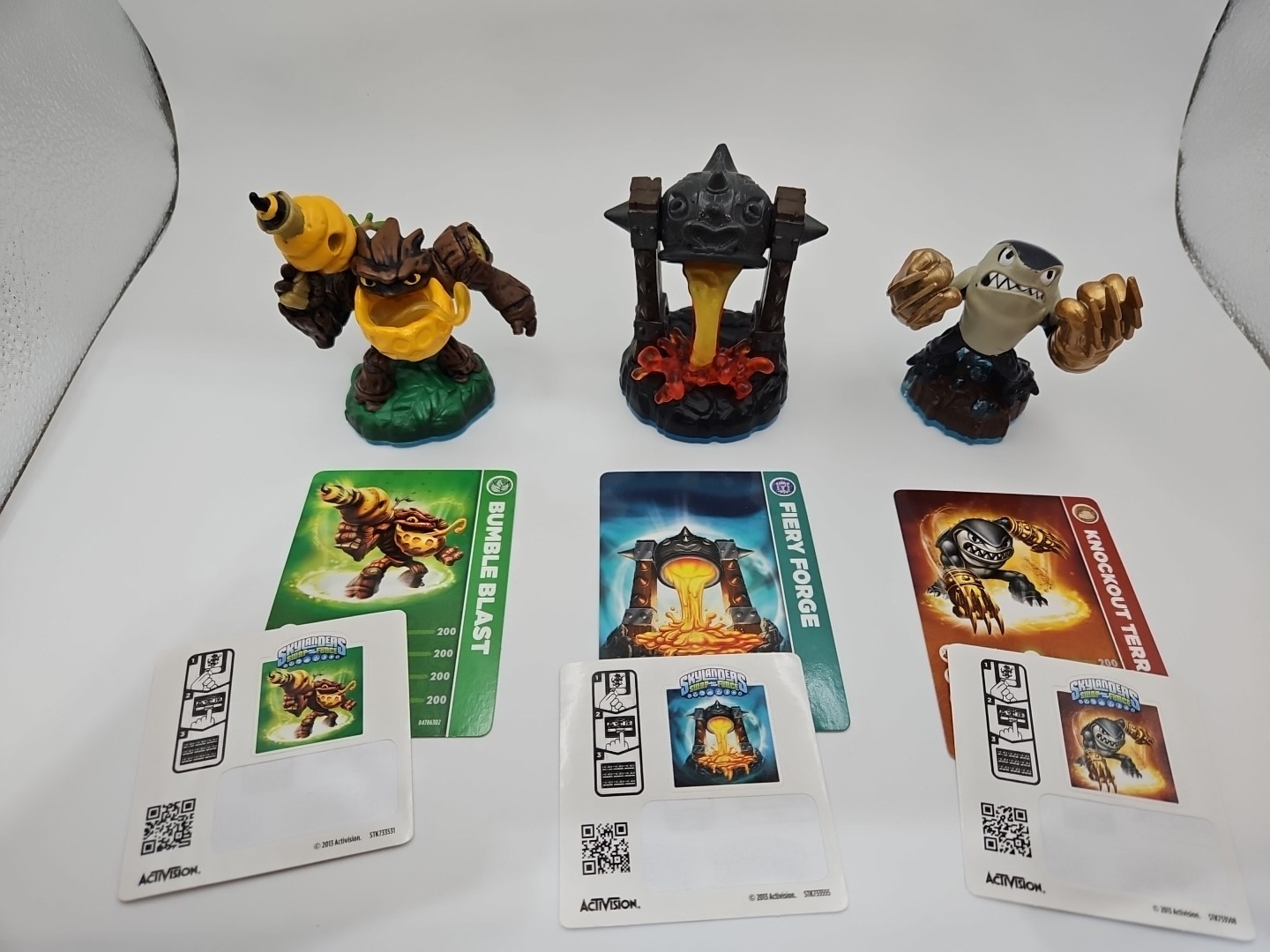 Skylanders Swap Force Fiery Forge Battle Pack BUMBLE BLAST KNOCKOUT TERRAFIN