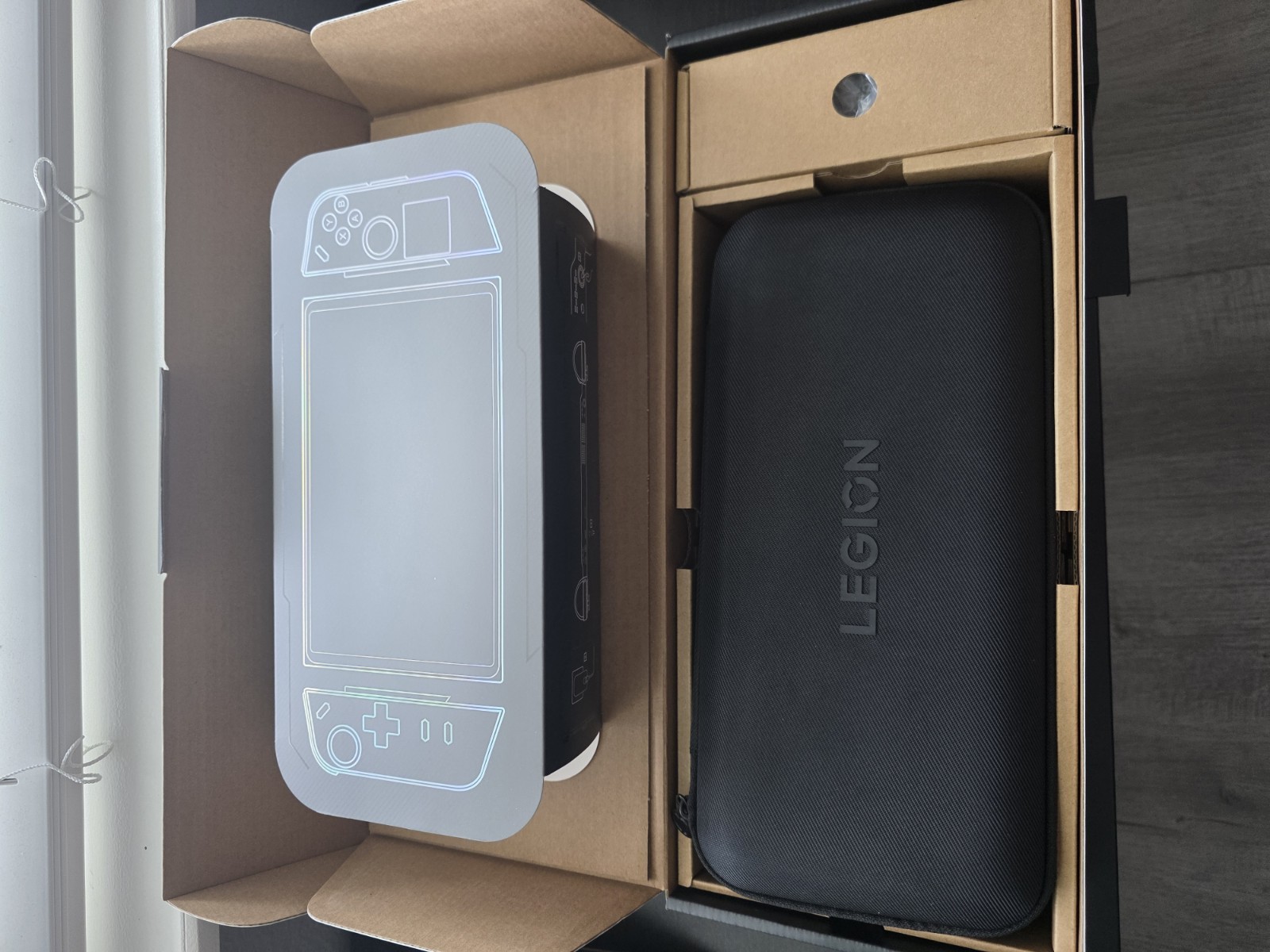 Lenovo Legion Go 8.8″ AMD Ryzen Z1 Extreme 16GB RAM 1TB Shadow Black 83E1001YUS