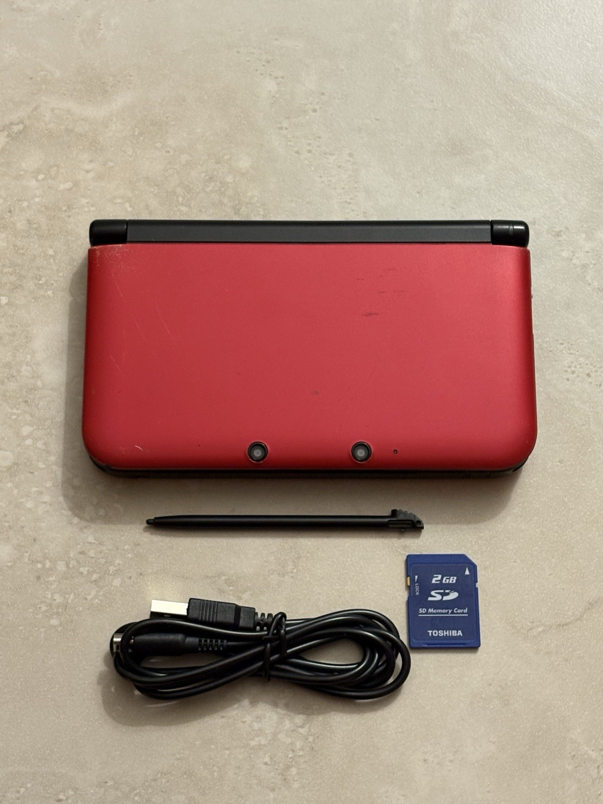 Nintendo 3DS XL LL Black And Red Handheld With Charger And Stylus Very Good