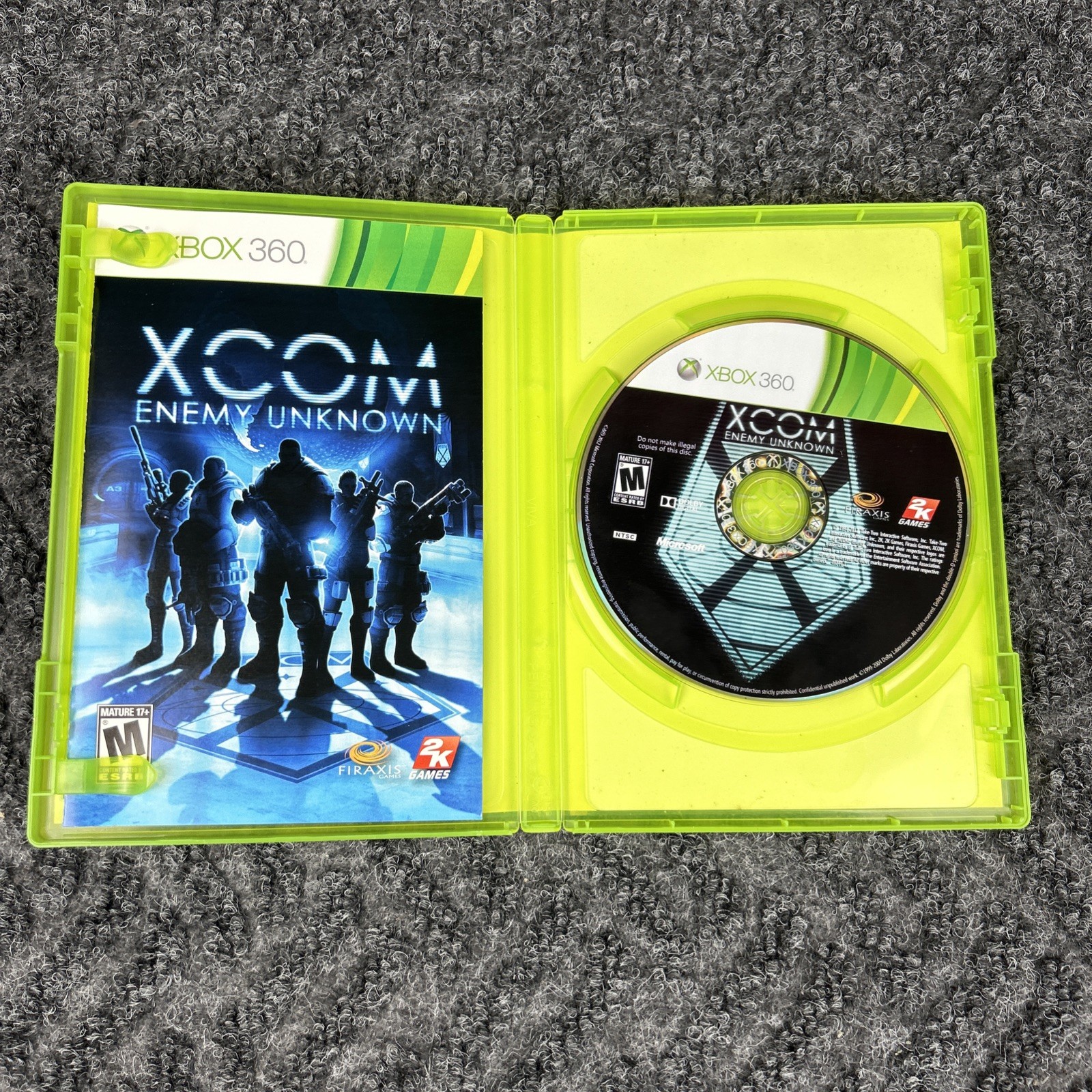 Xbox 360 XCOM: Enemy Unknown with Manual Video Game