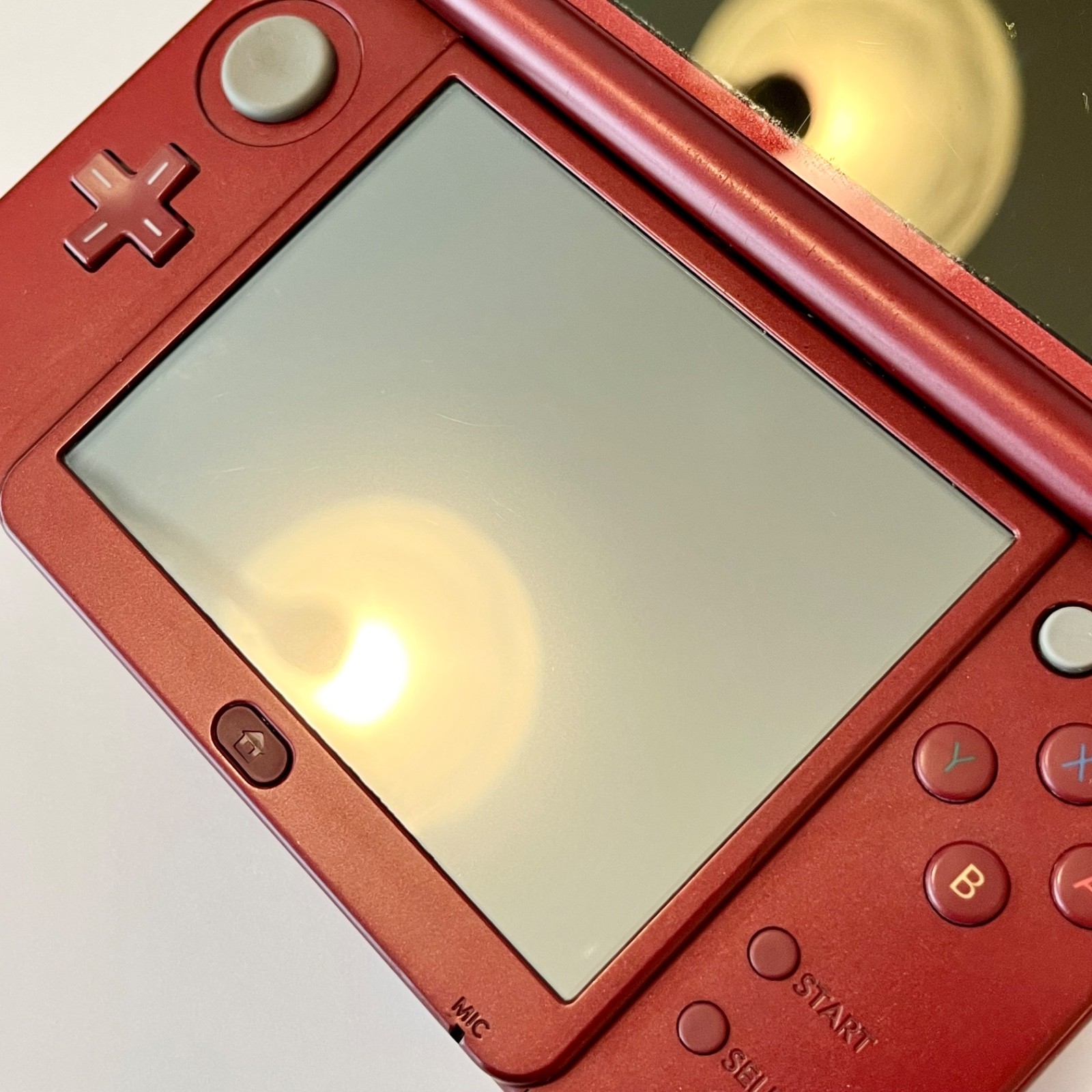 “New” Nintendo 3DS XL RED-001 Metallic Red Handheld Console + Charger & Stylus