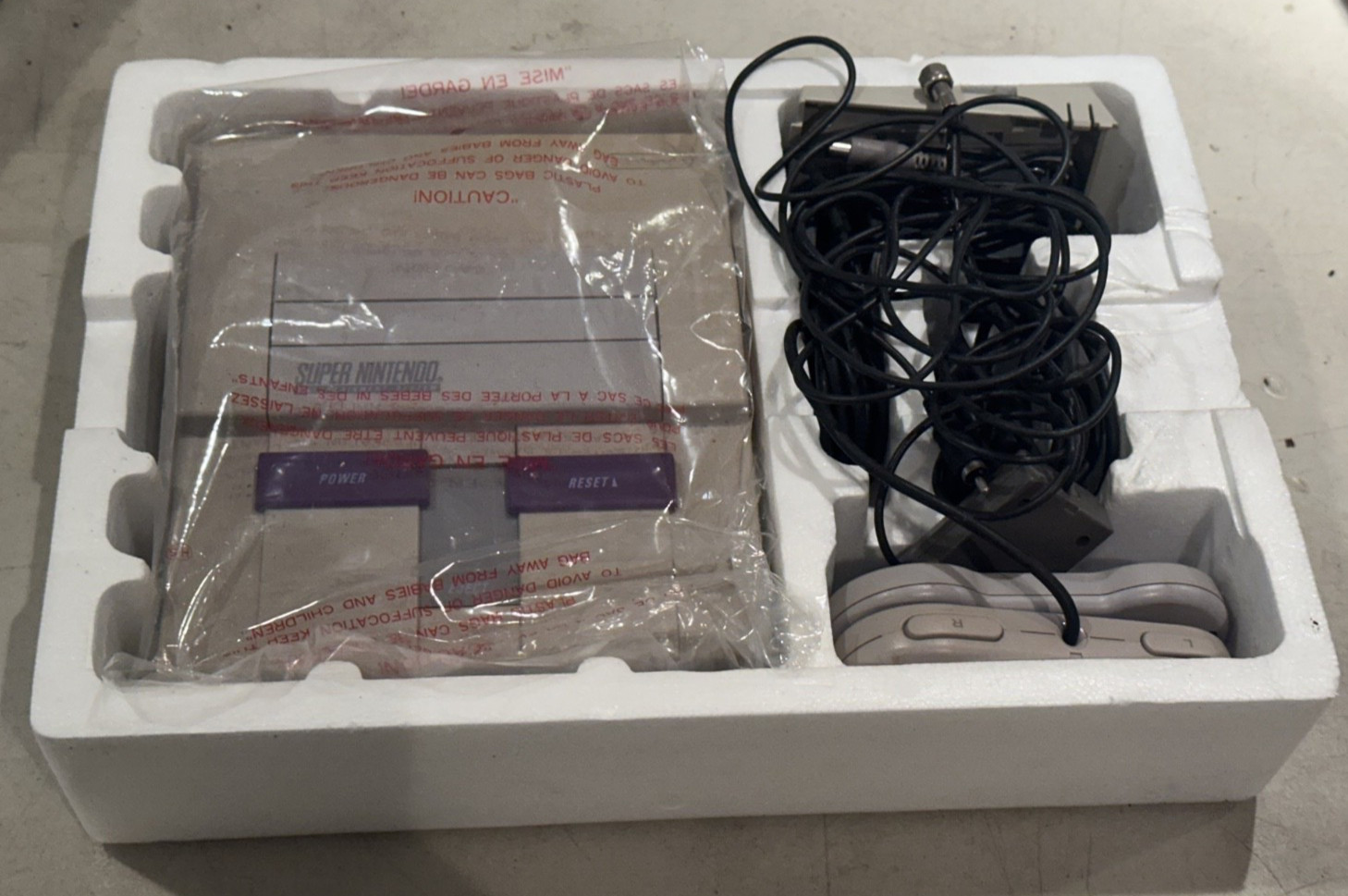 Super NES Nintendo Console Control Set COMPLETE IN BOX 2 Controllers