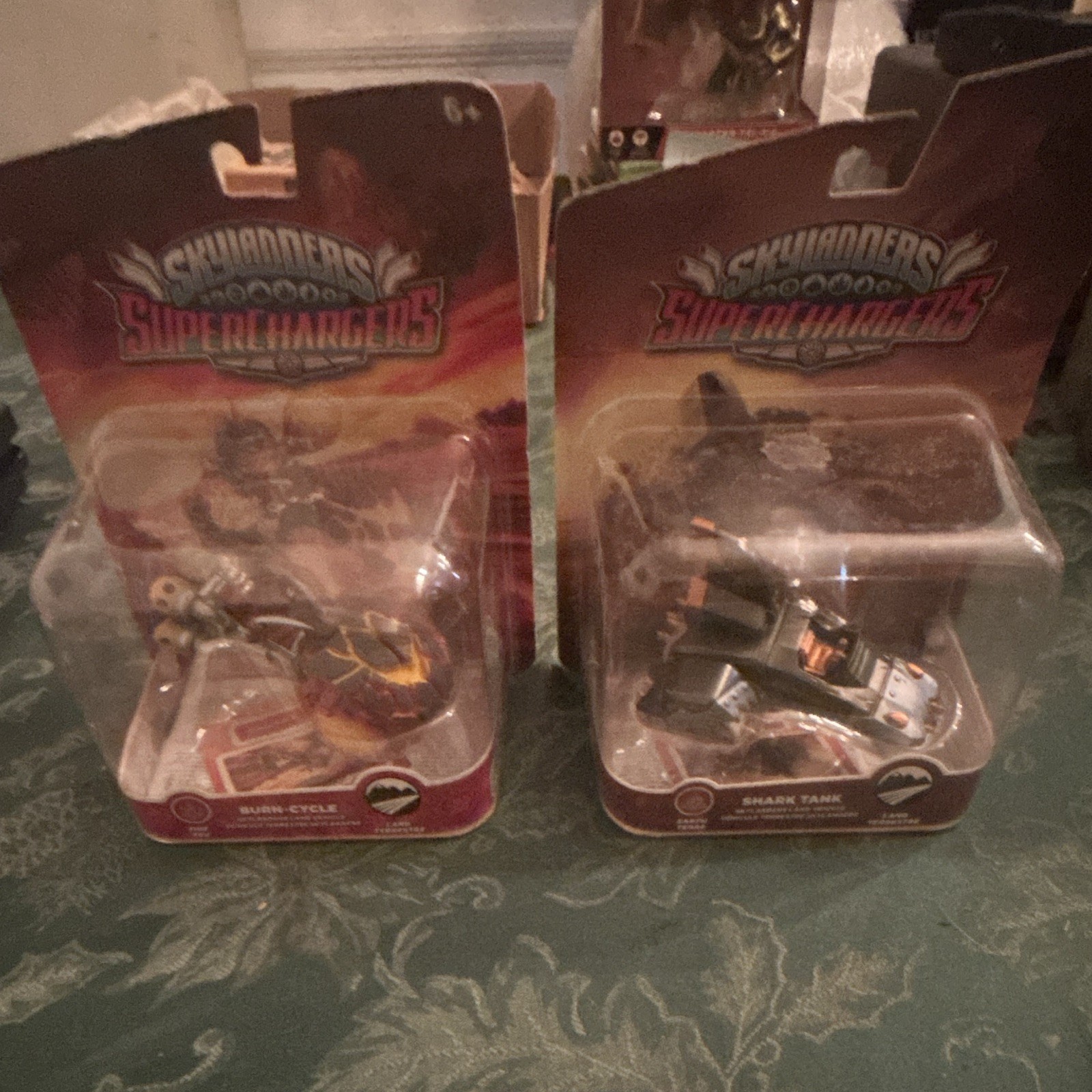 Skylanders SuperChargers Burn-Cycle & Shark Tank Vehicle Figures