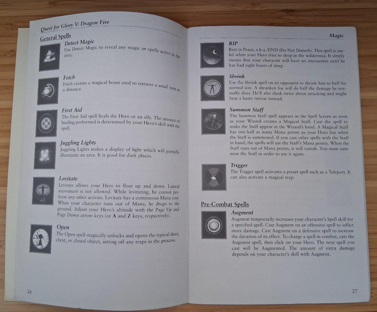 Quest for Glory V: Dragon Fire (Sierra, 1998) – Manual, Card, Hint Book NO GAME
