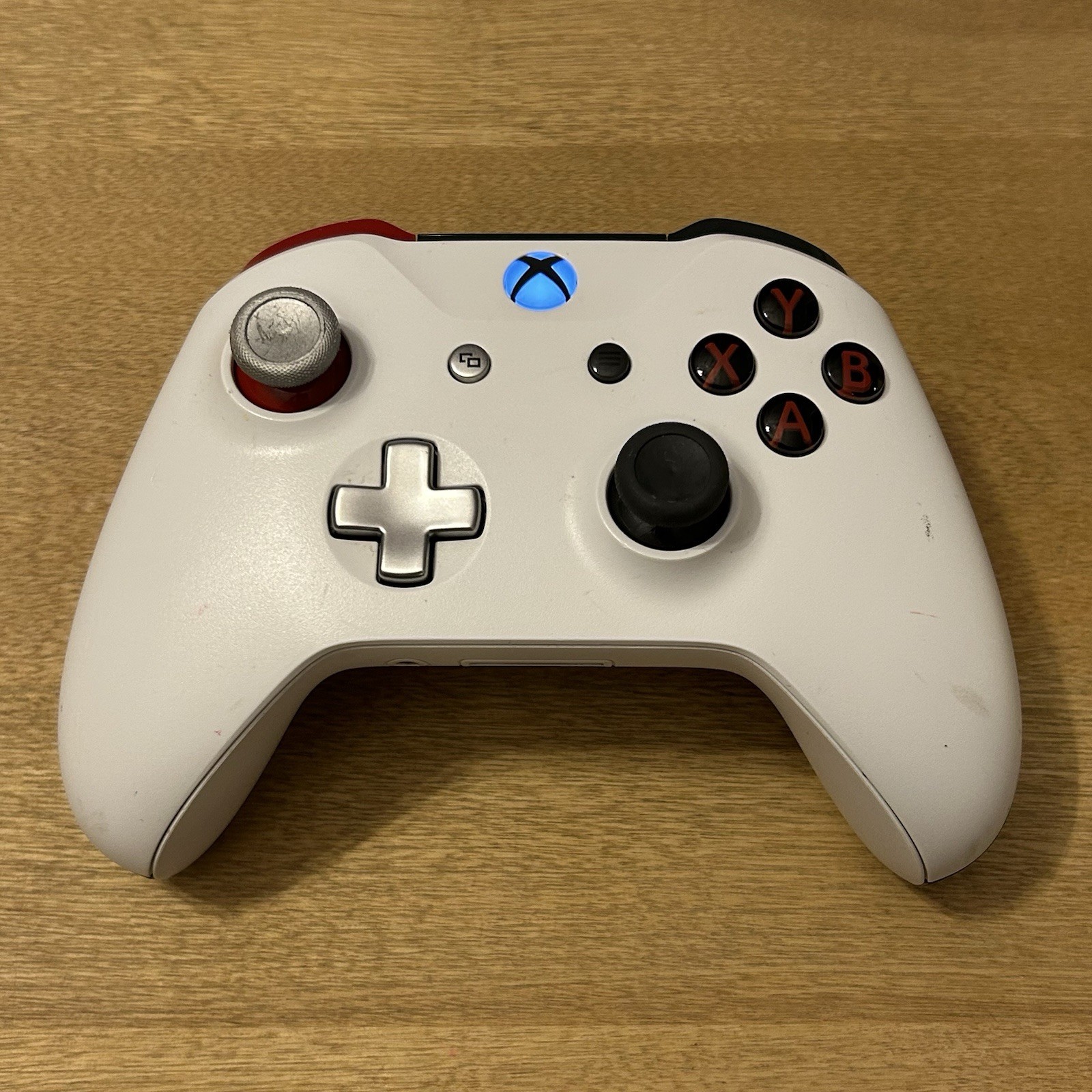 Microsoft Xbox One Wireless Controller 1708 White Silver Red Custom Tested Works