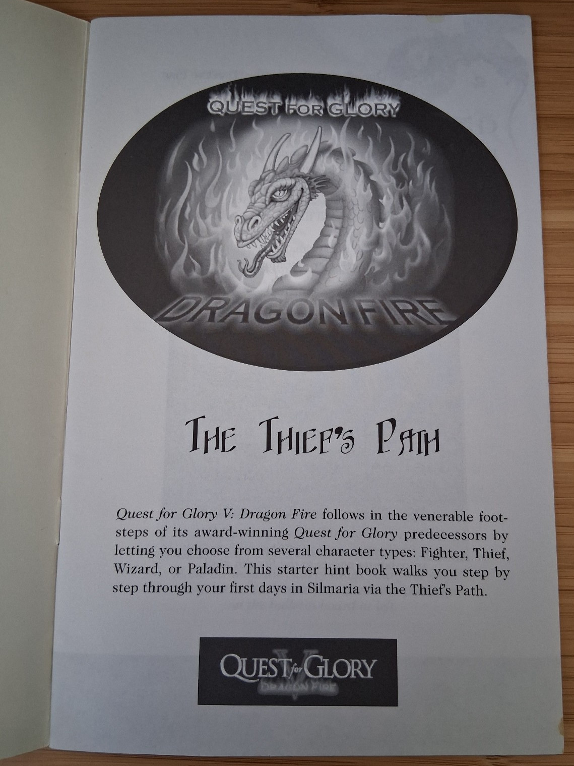 Quest for Glory V: Dragon Fire (Sierra, 1998) – Manual, Card, Hint Book NO GAME