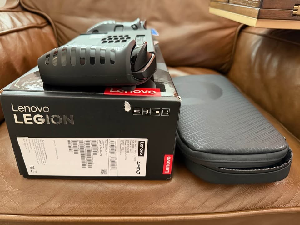 Lenovo Legion Go 2, 32GB, 4TB SSD, Z2 EXTREME, 144hz VRR OLED Steam OS + EXTRAS!
