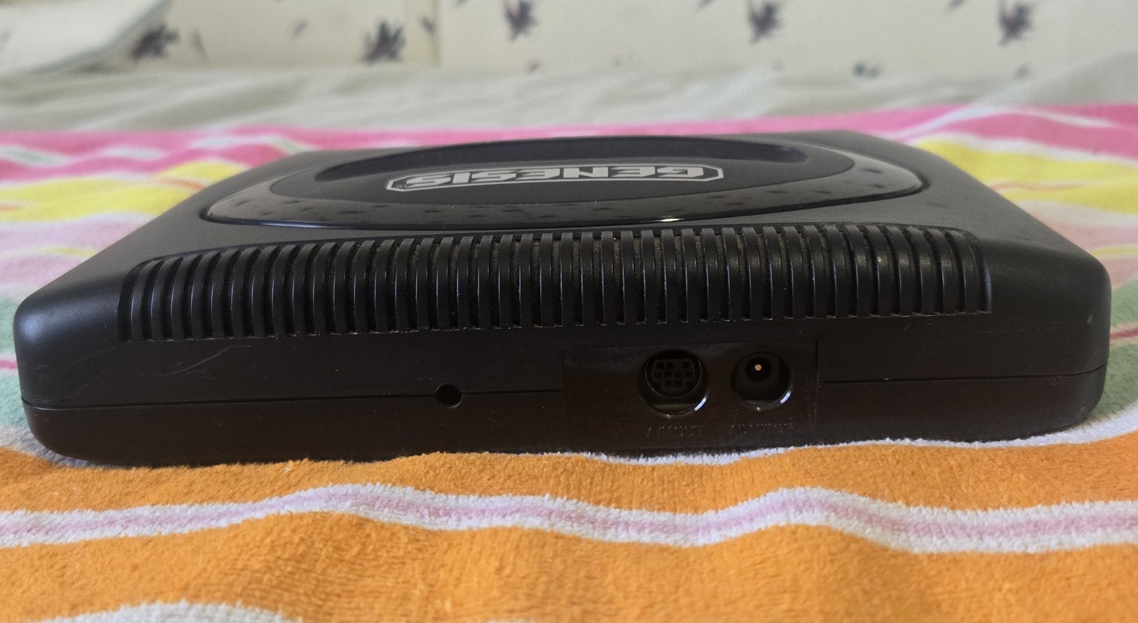 SEGA Genesis MK-1631 Console NTSC-U/C w/ Controller, RF, Power