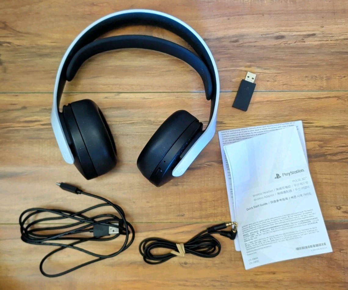 PlayStation Pulse 3D PS5 Wireless Headset w/ Dongle, Cable | Open-Box
