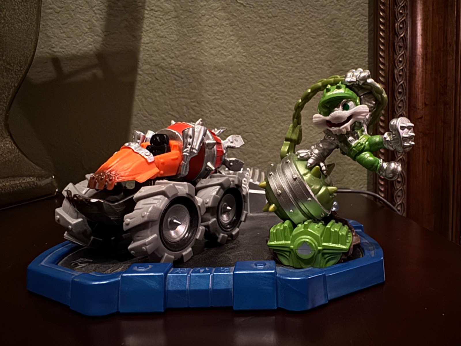 Skylanders SuperChargers Smash Hit pack – Tested working – Very good condition