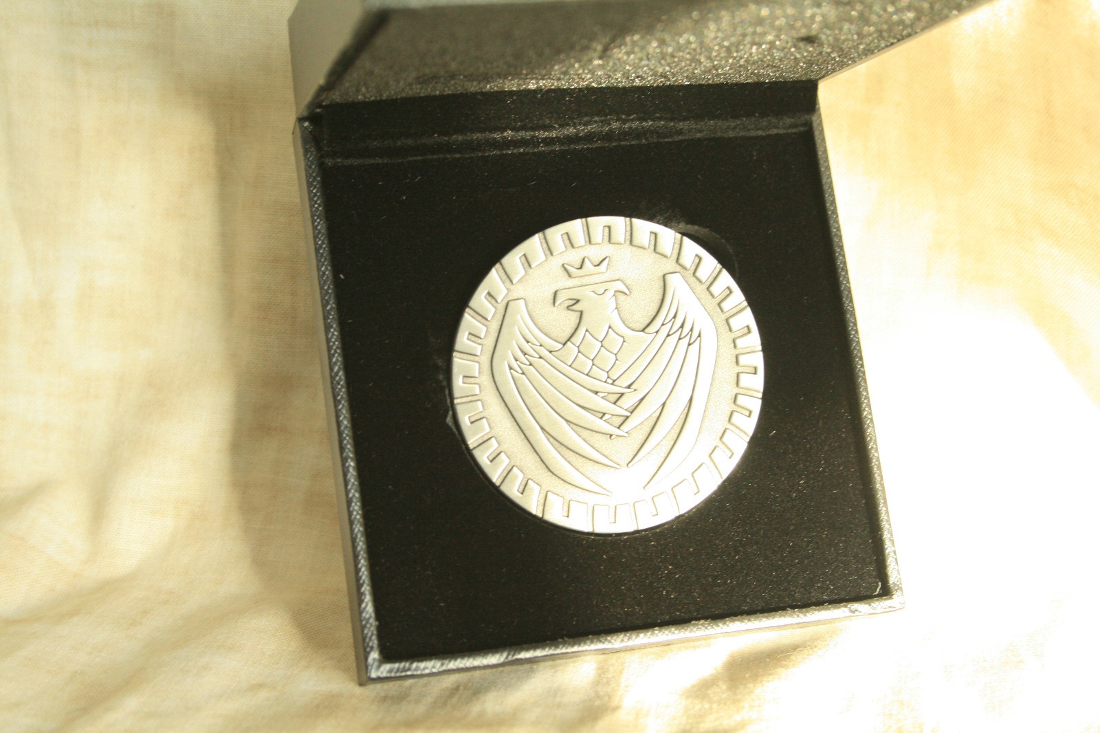 Dragon Age Order of the Grey Challenge Coin – Joining Chalice – Griffon NIB