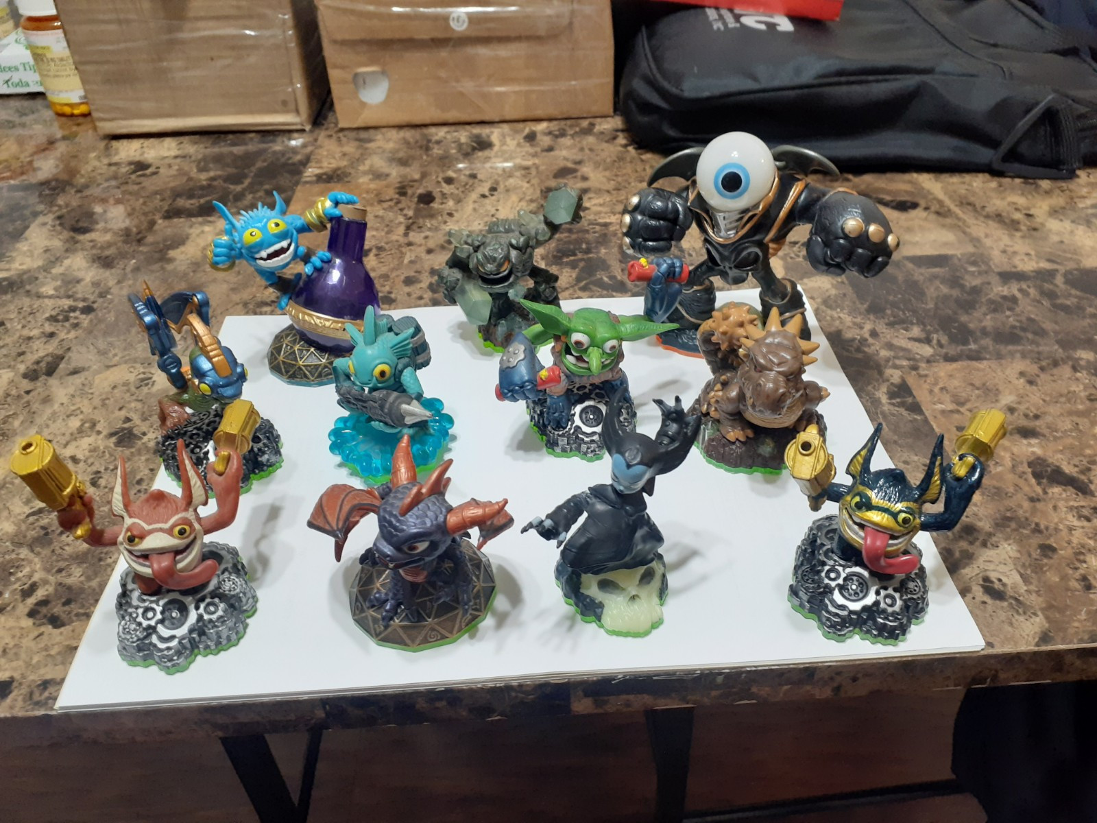 1 MIX LOT OF 11 ACTIVISION SKYLANDERS SUPERCHARGERS CHARACTERS ORIGINAL ITEM